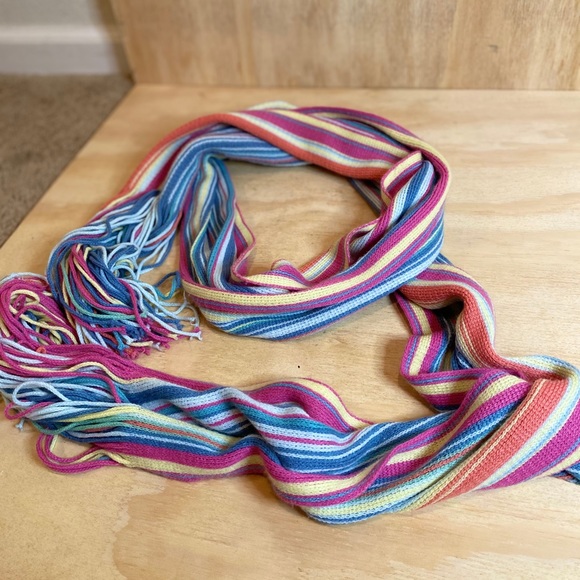 Gap Multi-Color Scarf - Picture 2 of 4